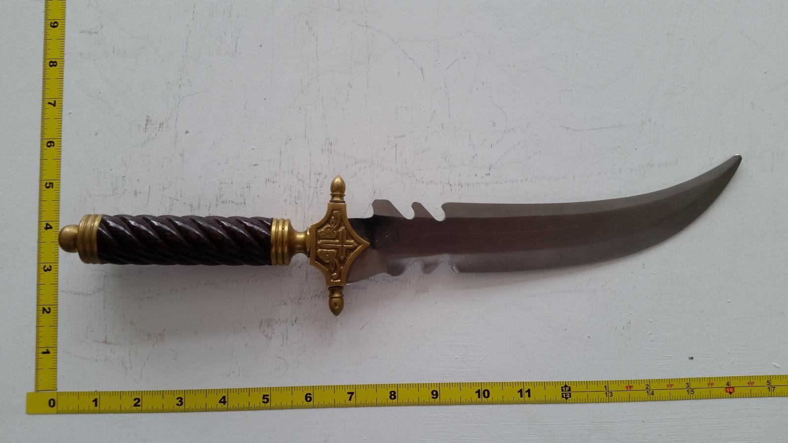 Large, Heavyweight Arabian Style Dagger - NOT approved for blade-to-blade stage combat.