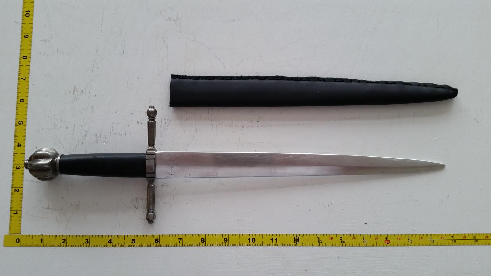 Large, Mediumweight English Dagger with Sheath - NOT approved for blade-to-blade stage combat.