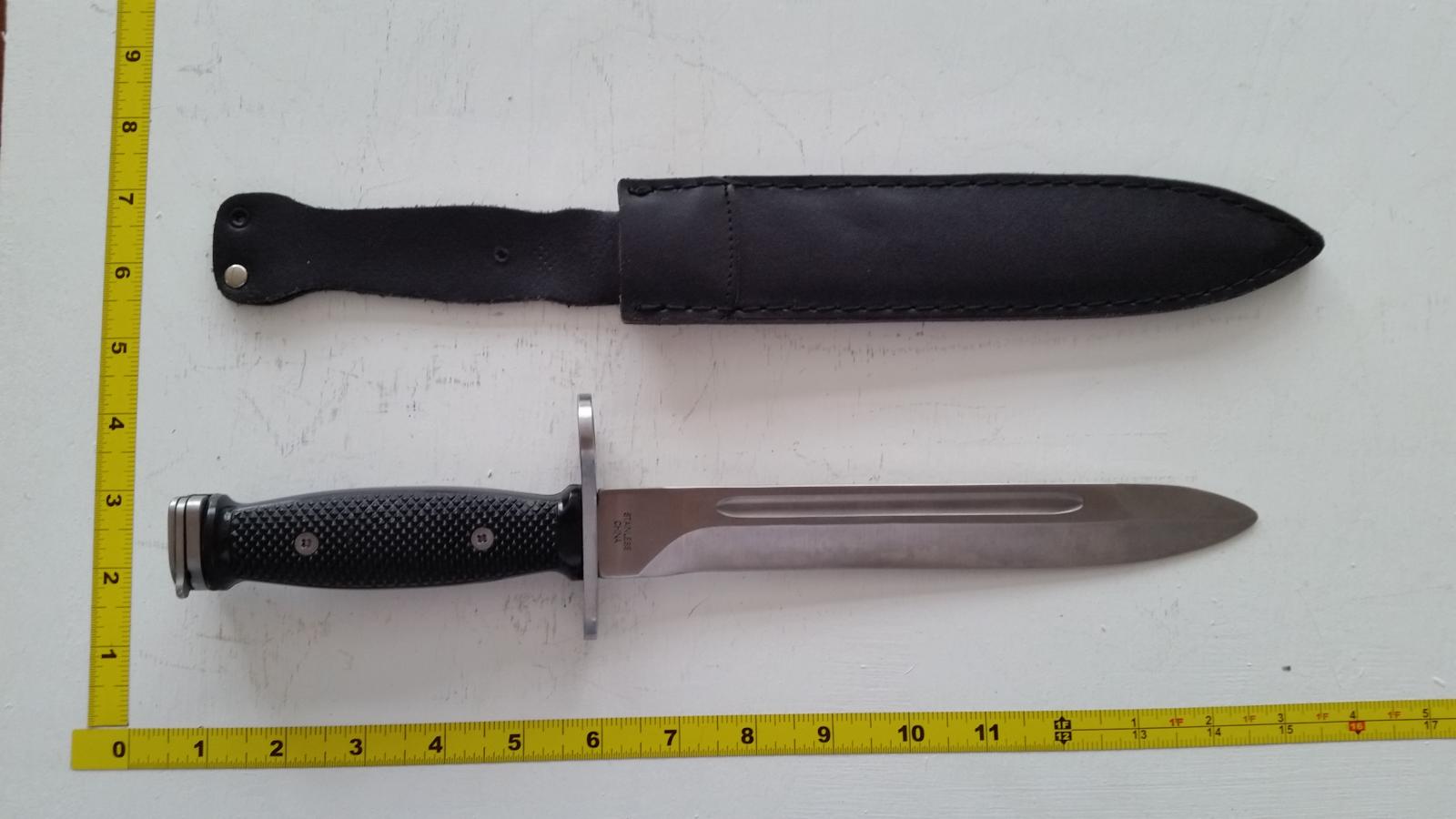 Realistic Steel Bayonet, Medium Weight, With Sheath - Approved for blade-to-blade stage combat.